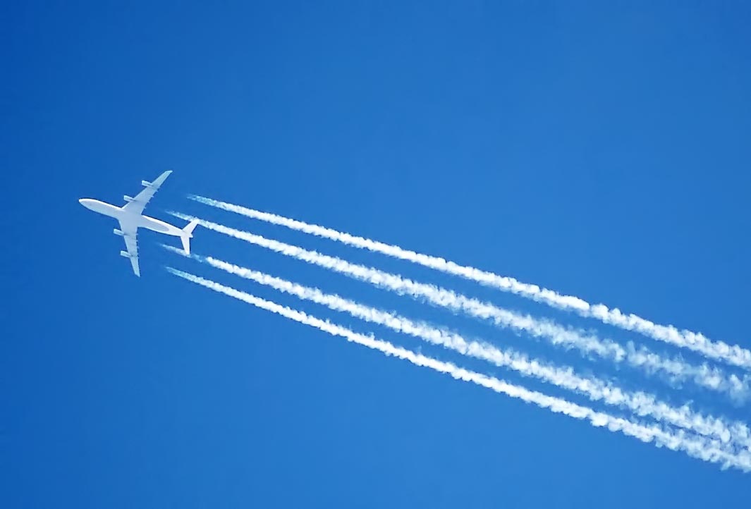 jet contrails